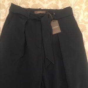 Never worn new Oasis wool/crepe tapered pants